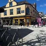 Sentral Og Lys Med Stor Uteplass Og Gratis Parkering Apartman Sandnes