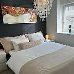 Apartman Sentral Og Lys Med Stor Uteplass Og Gratis Parkering Sandnes