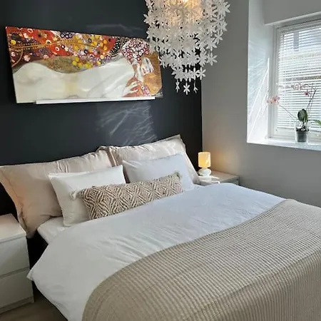 Appartement Sentral Og Lys Med Stor Uteplass Og Gratis Parkering Sandnes (Rogaland)